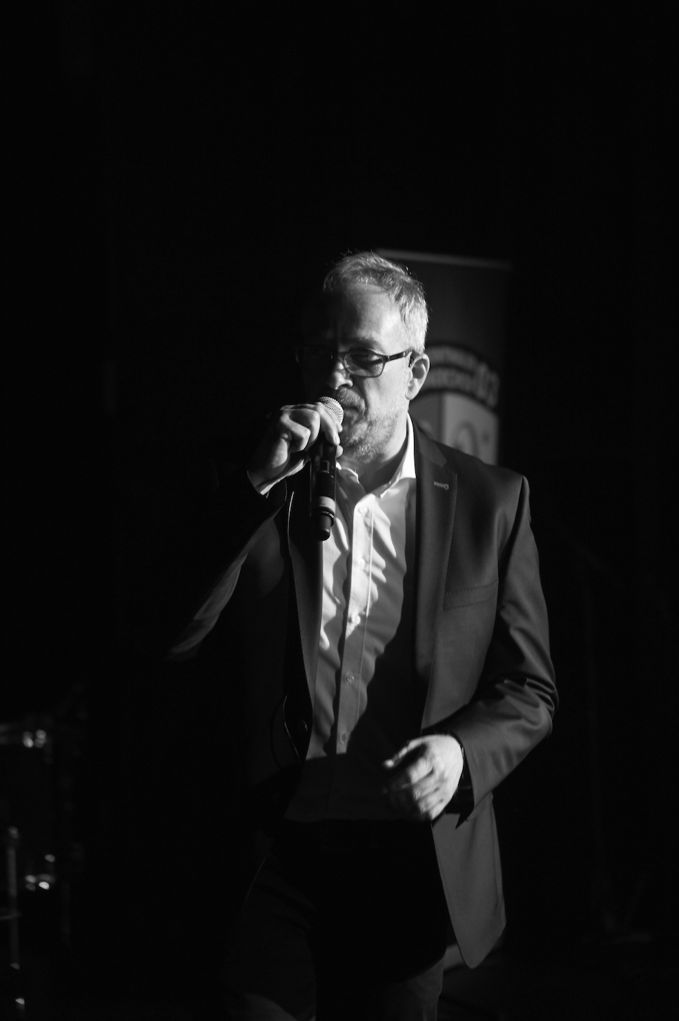 Dirk Fellhauer am Mikrofon